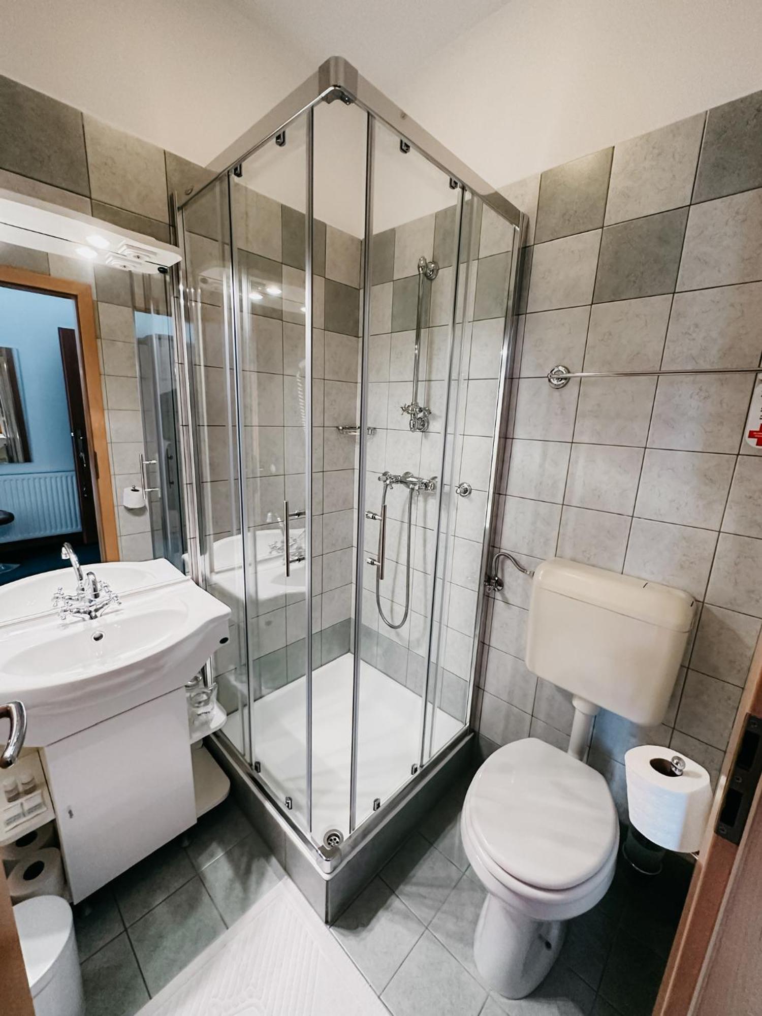 Hotel Oskar Zaplata Preddvor Ngoại thất bức ảnh
