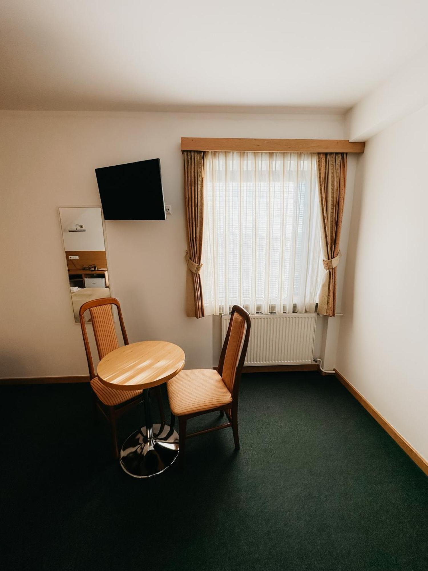 Hotel Oskar Zaplata Preddvor Phòng bức ảnh